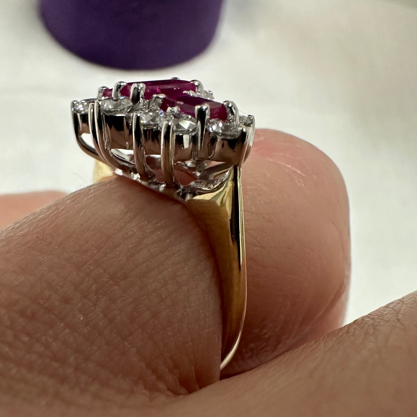 18ct Ruby & Diamond ring