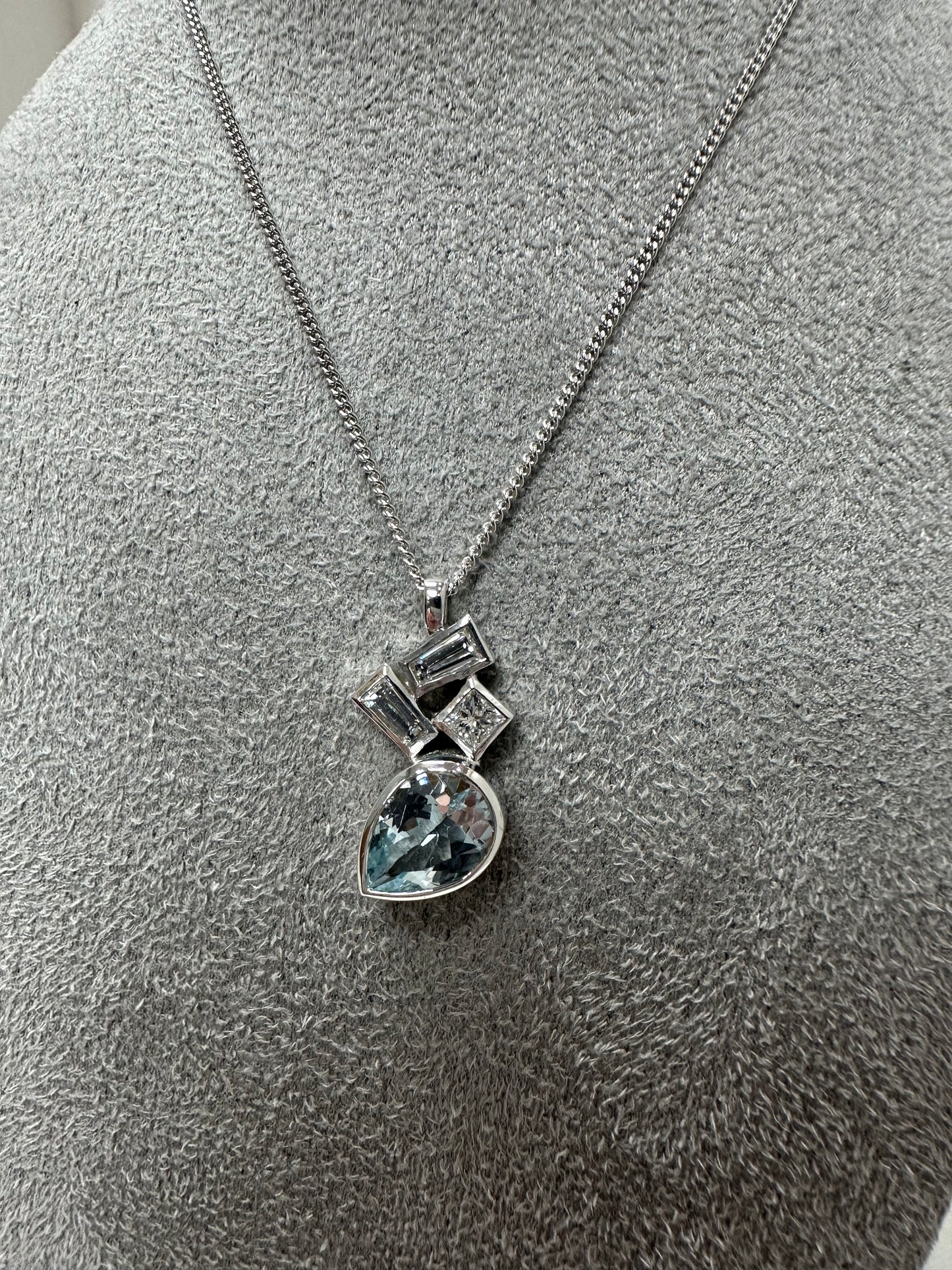 “Ariel” Necklace