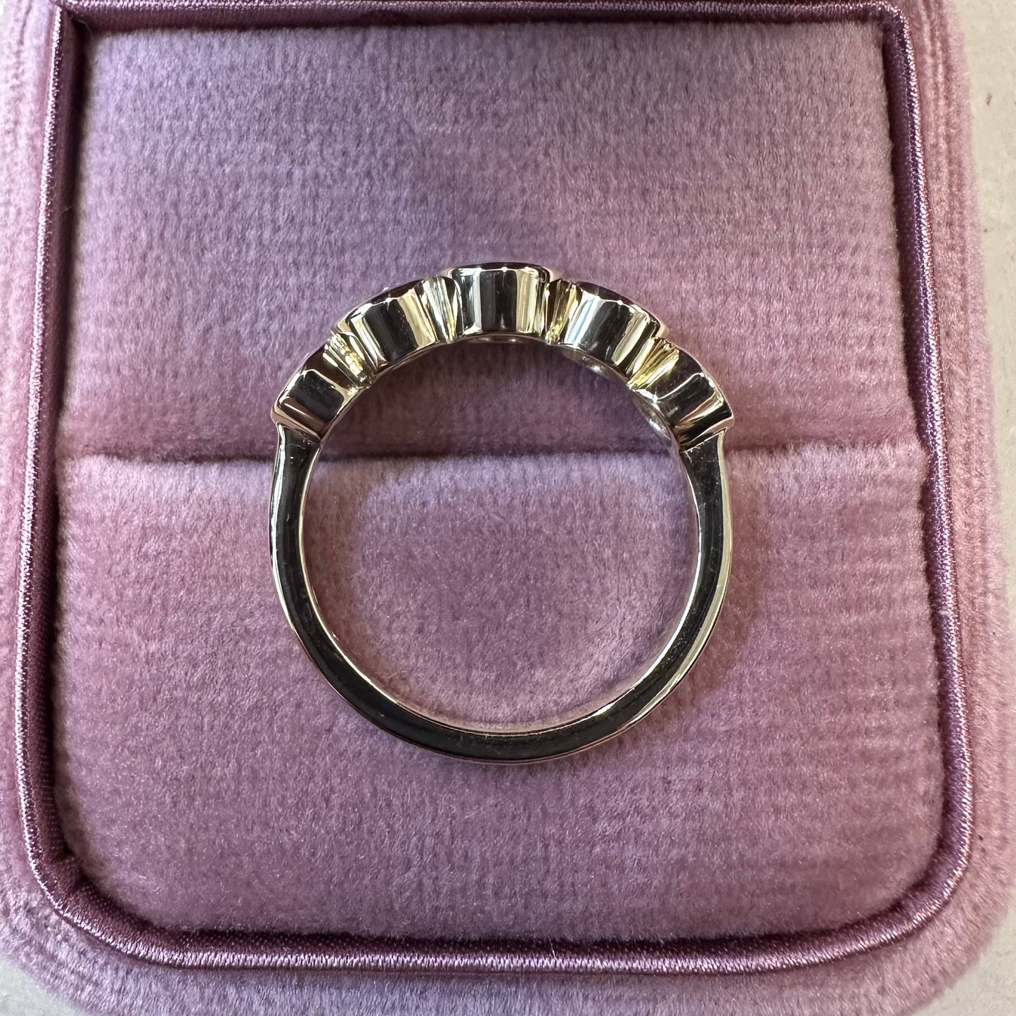 9ct Diamond 5 Stone Ring