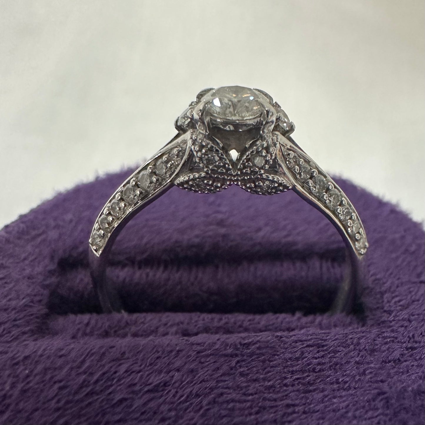 18ct Diamond Ring