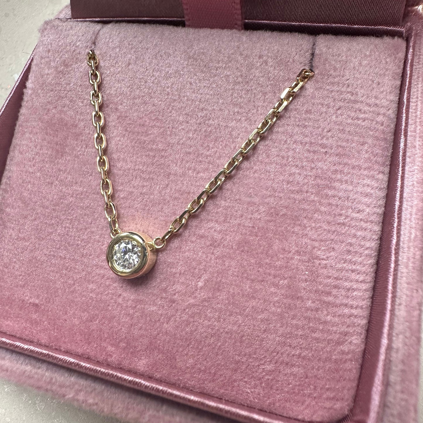 18ct Diamond Necklace