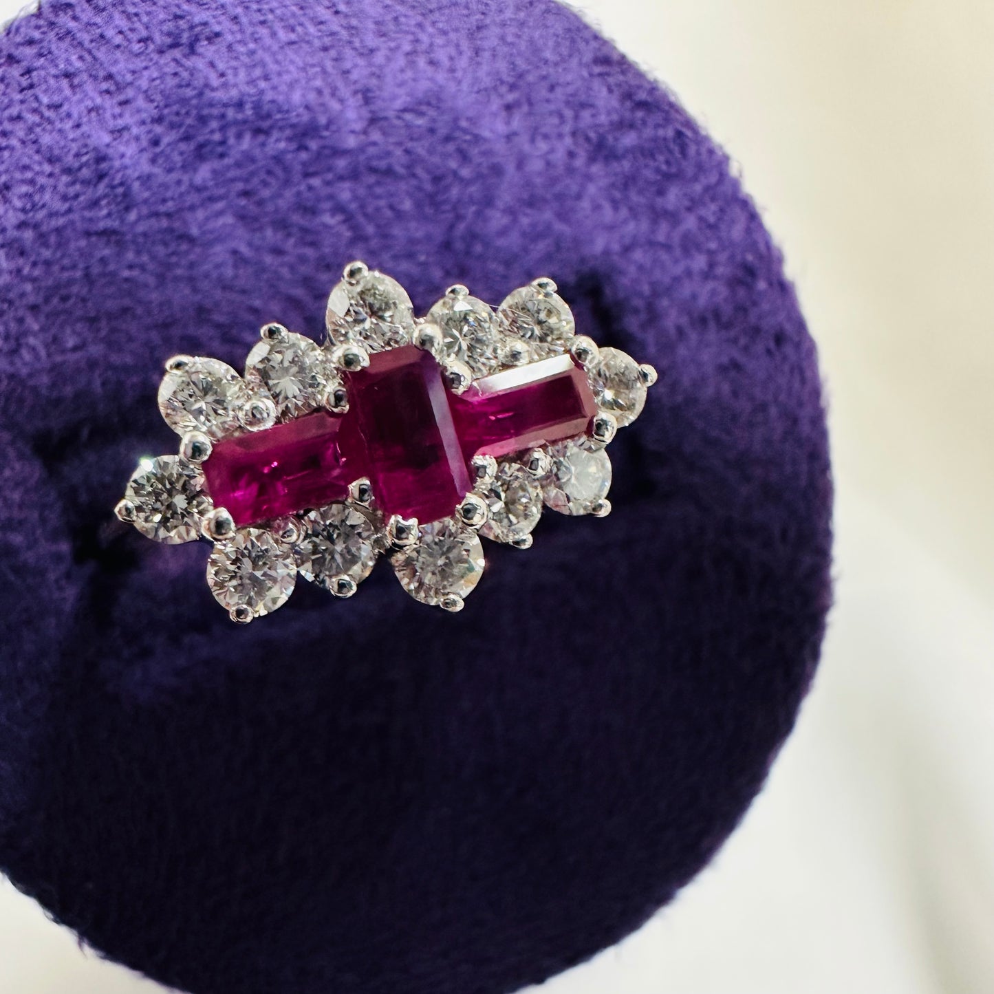 18ct Ruby & Diamond ring