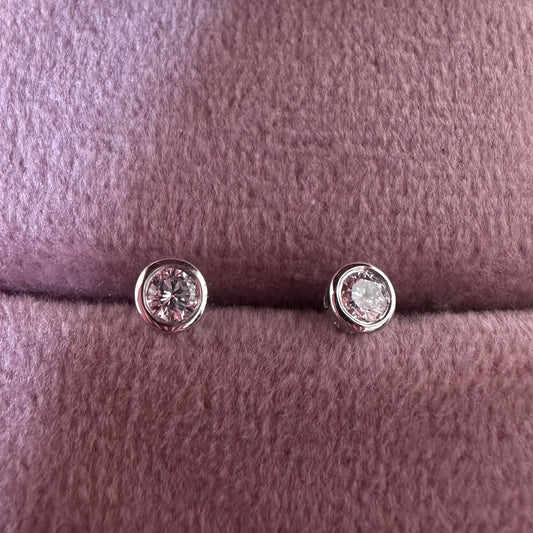 18ct Diamond Earrings