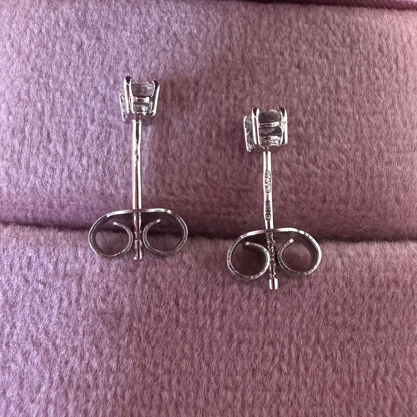 18ct Diamond Earrings