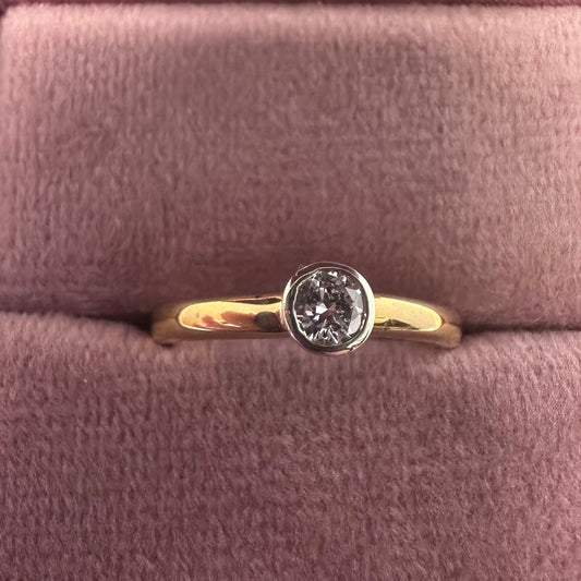 9ct Diamond Ring - Lucy in the Sky