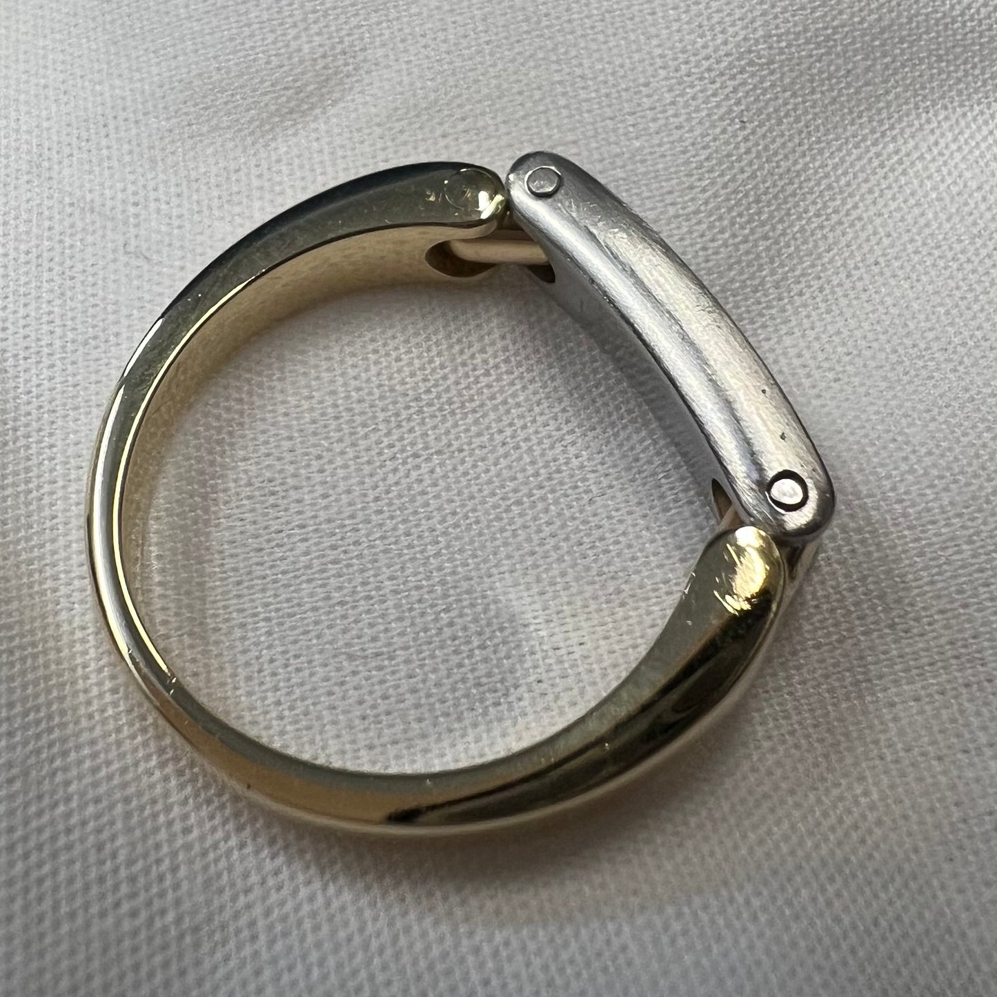 Péquignet Diamond Ring