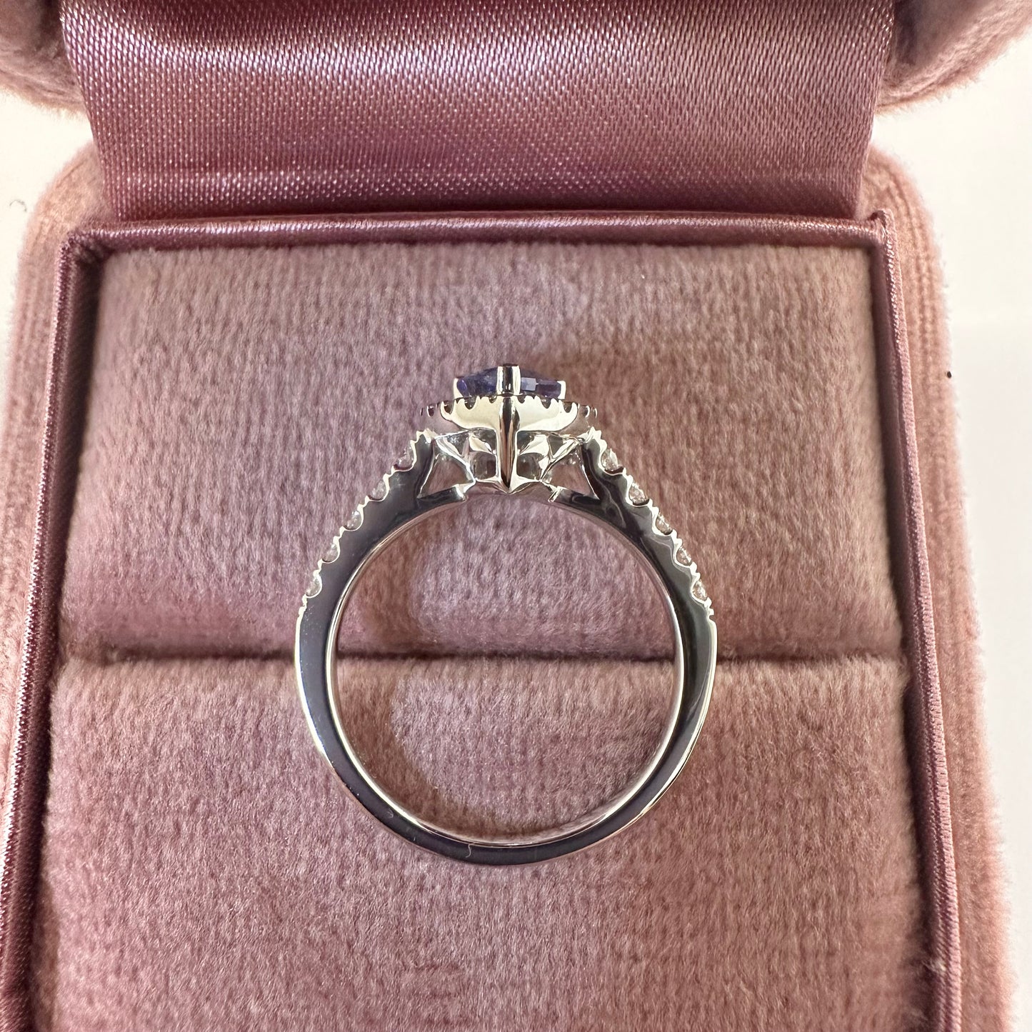 18ct Tanzanite & Diamond Ring