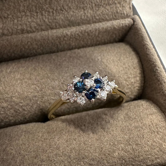 18ct Sapphire & Diamond Ring
