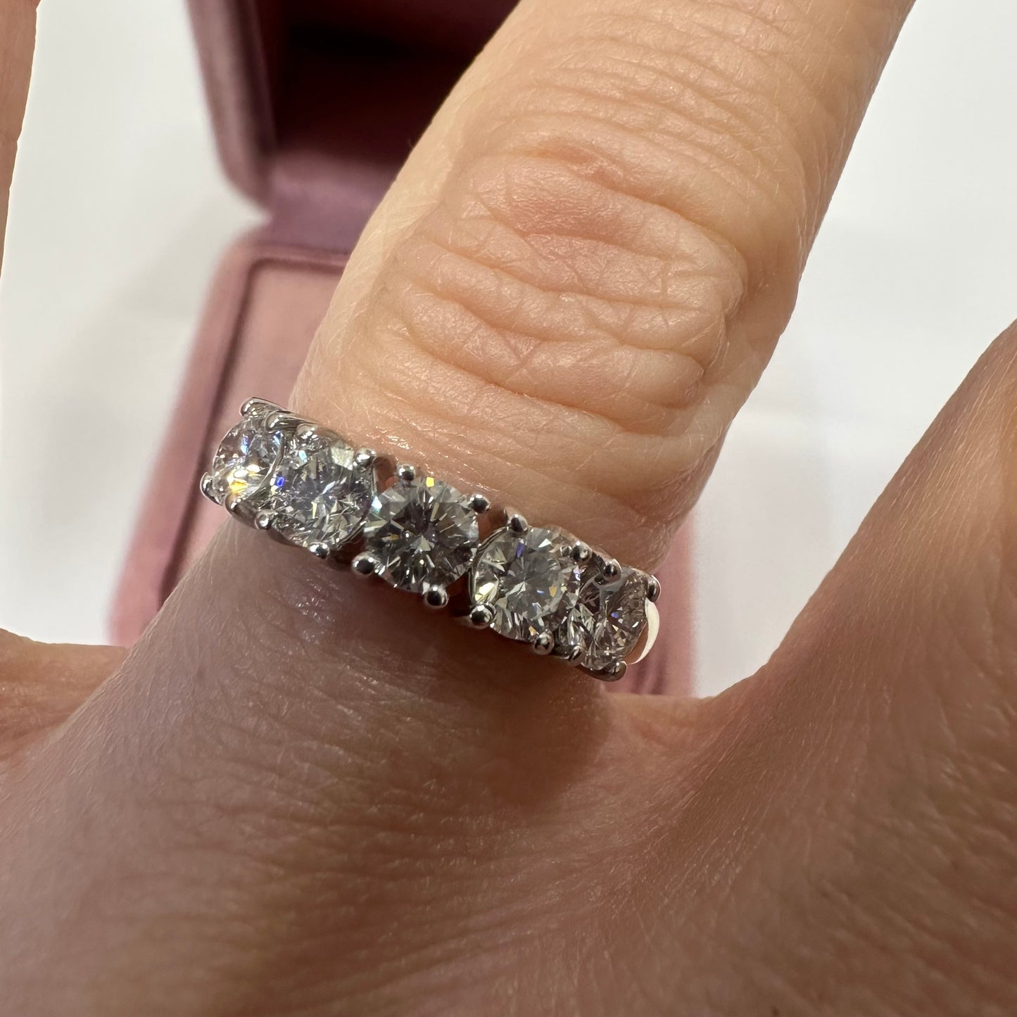 18ct Diamond 5 Stone Ring