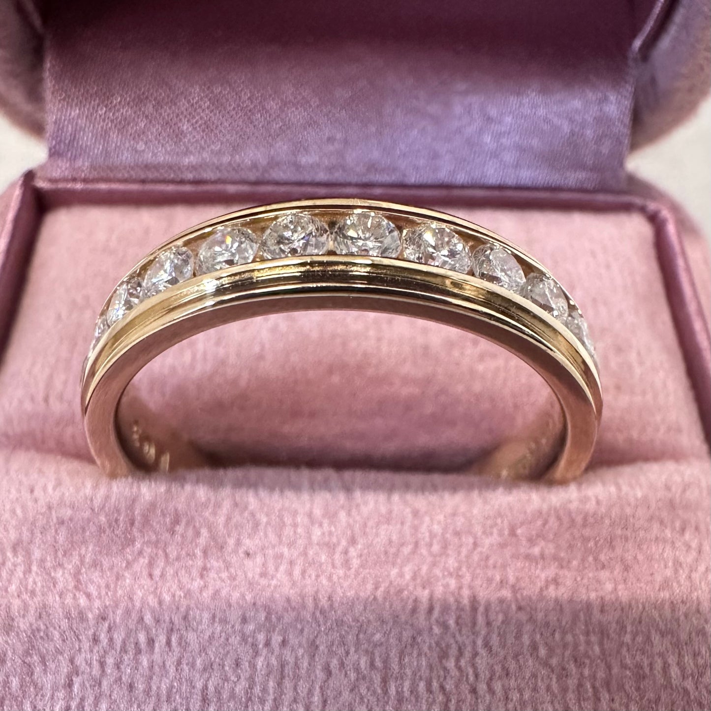 14ct Diamond Band