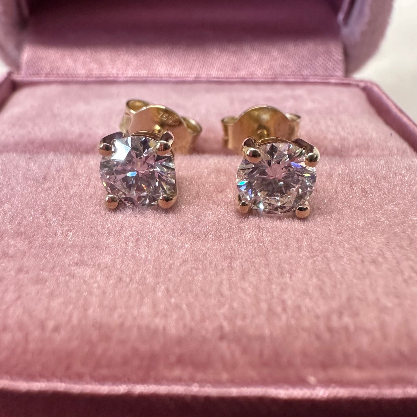 18ct Diamond Earrings