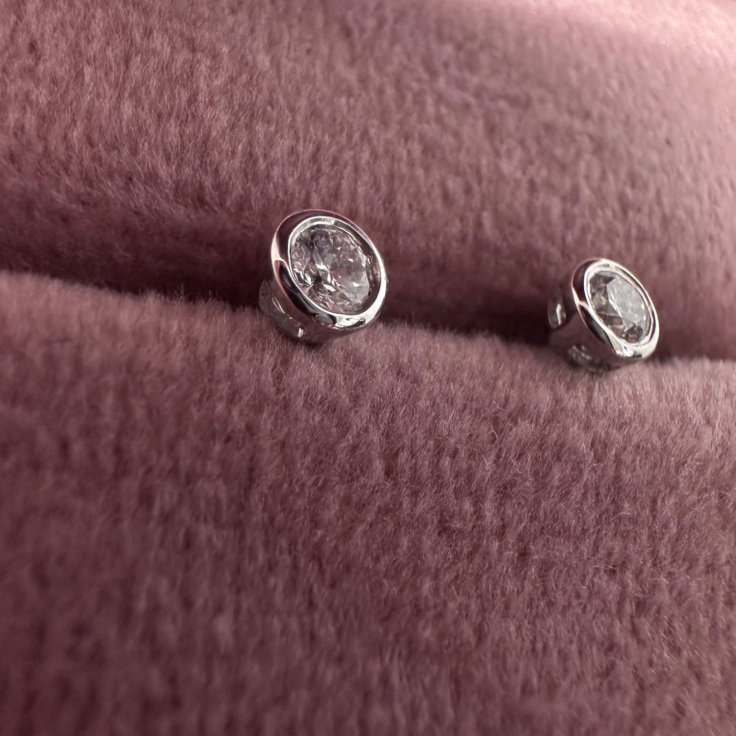 18ct Diamond Earrings