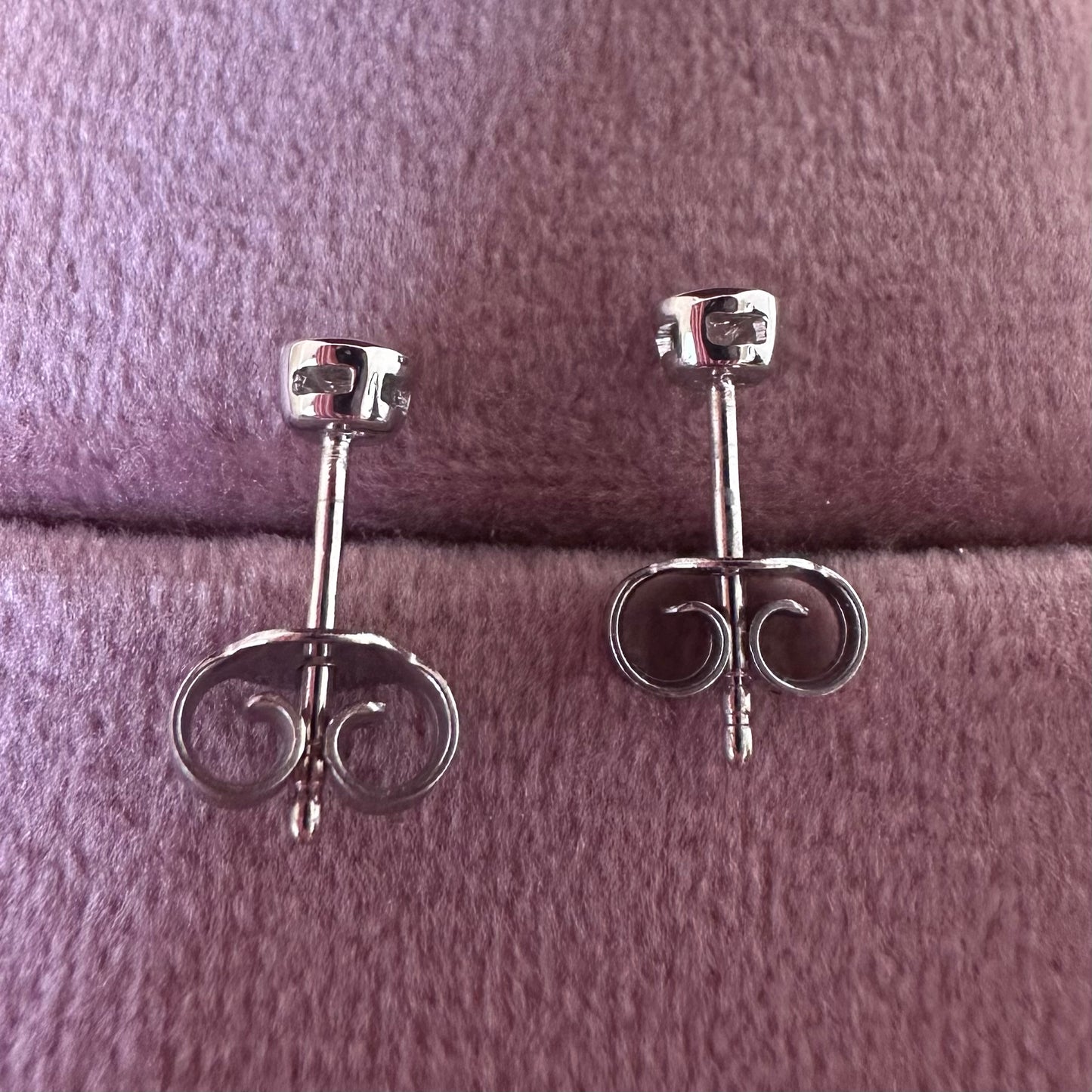 18ct Diamond Earrings
