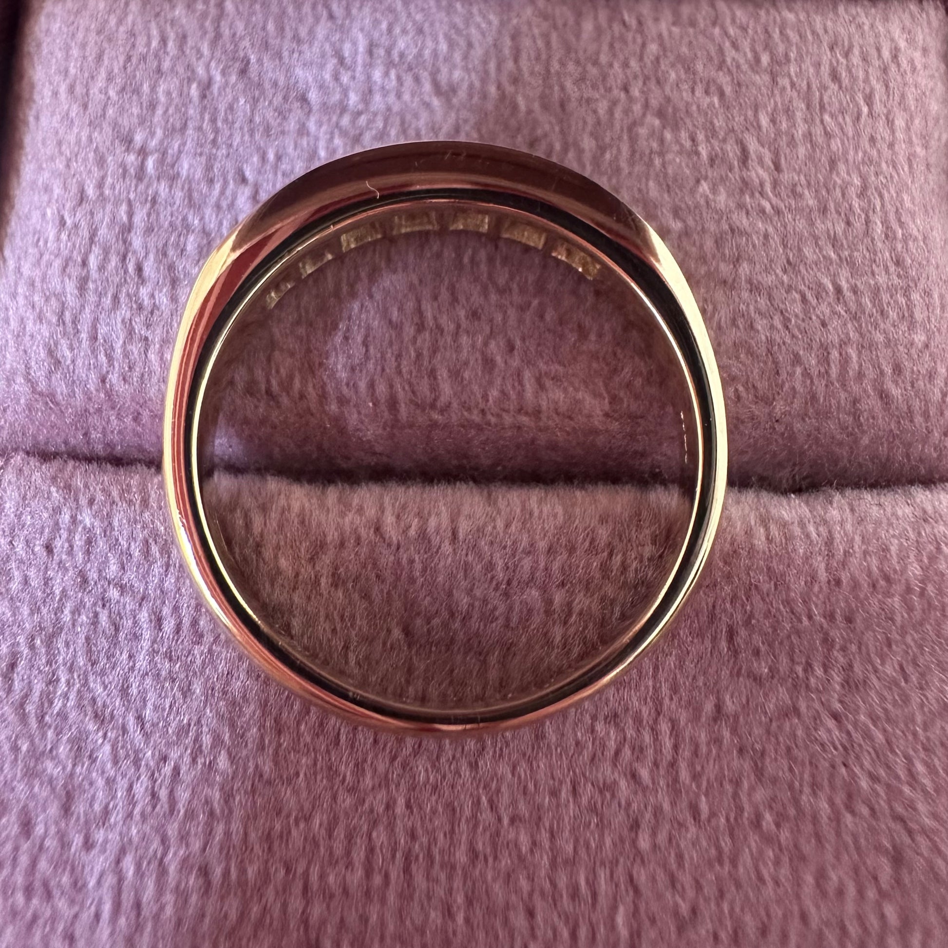 18ct Diamond Band - Lucy in the Sky