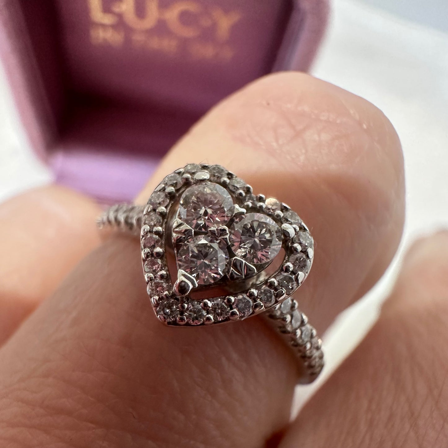 9ct Diamond Heart Ring