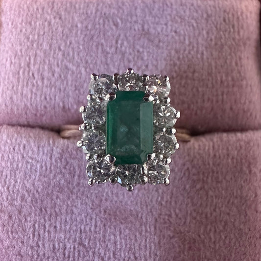 18ct Emerald & Diamond Cluster