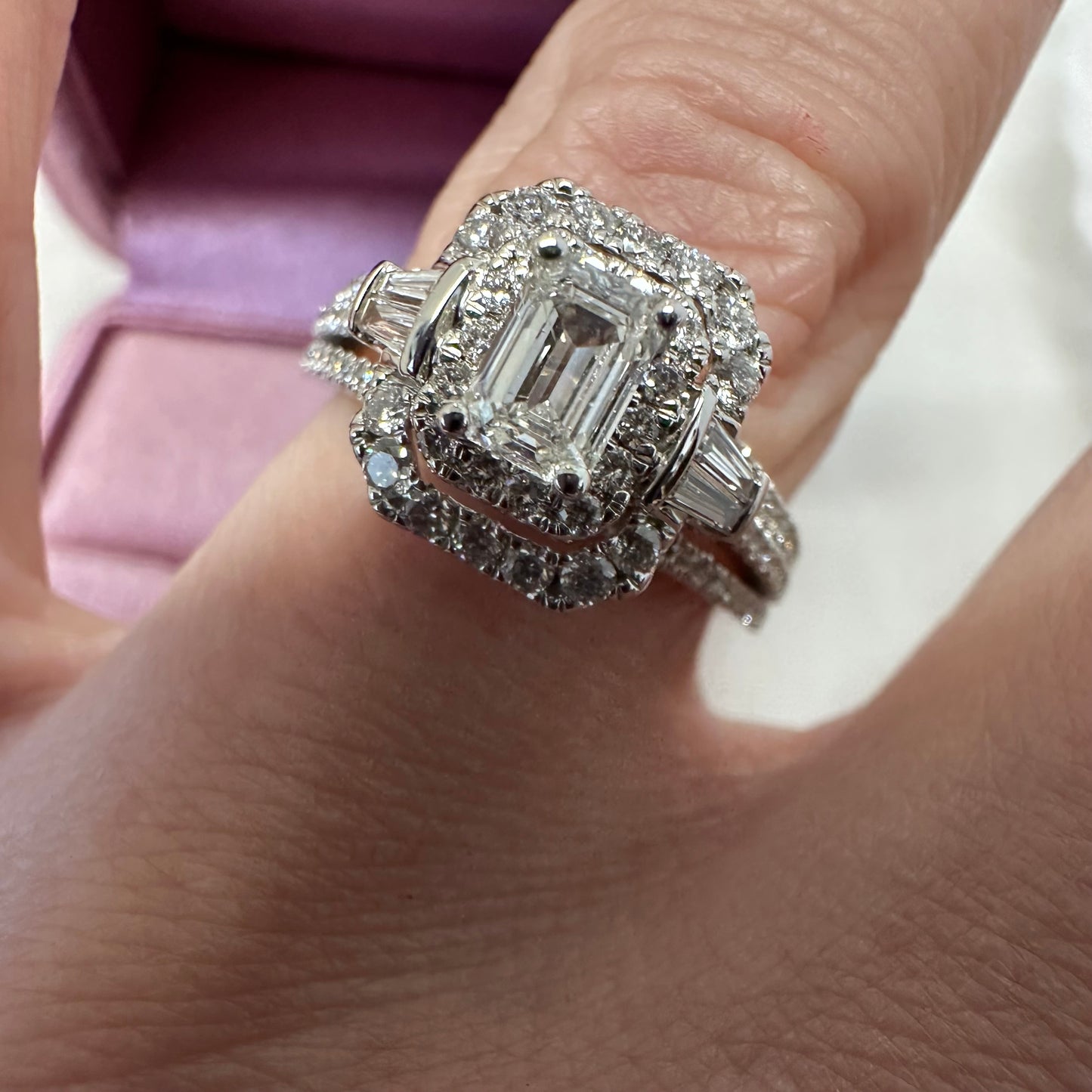 18ct Vera Wang Engagement Ring