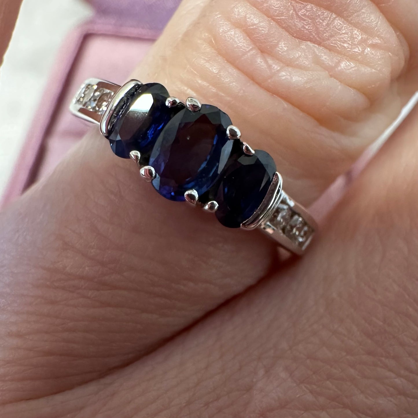 18ct Sapphire & Diamond Ring