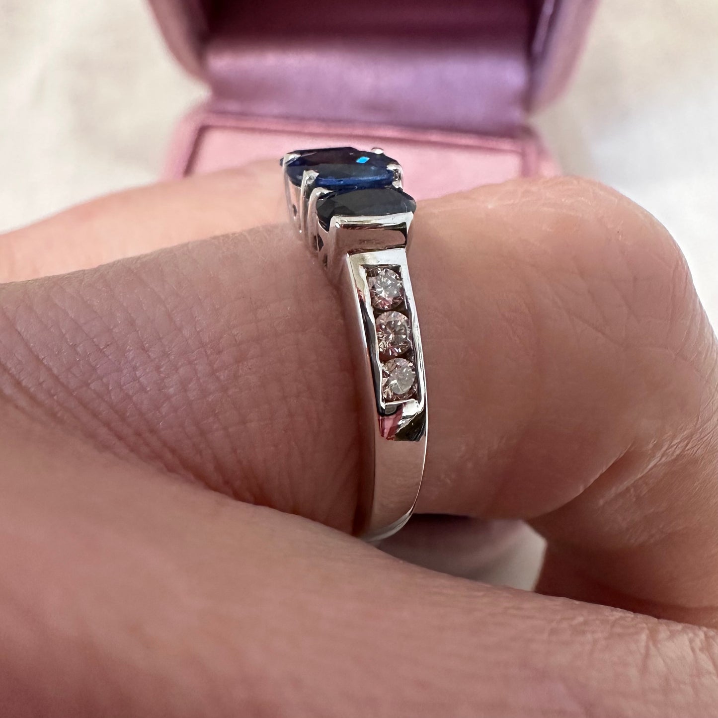 18ct Sapphire & Diamond Ring