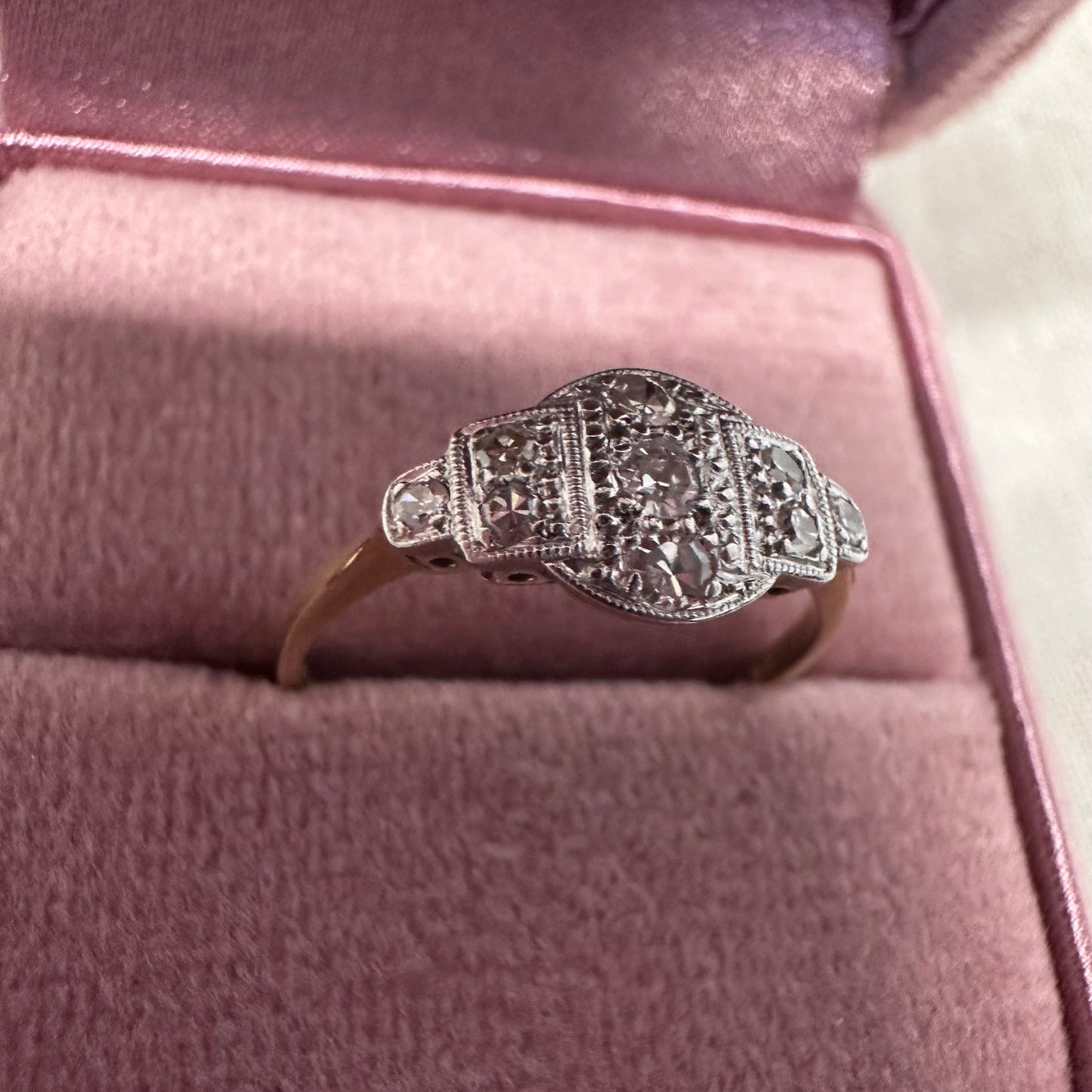 18ct Vintage Diamond Ring