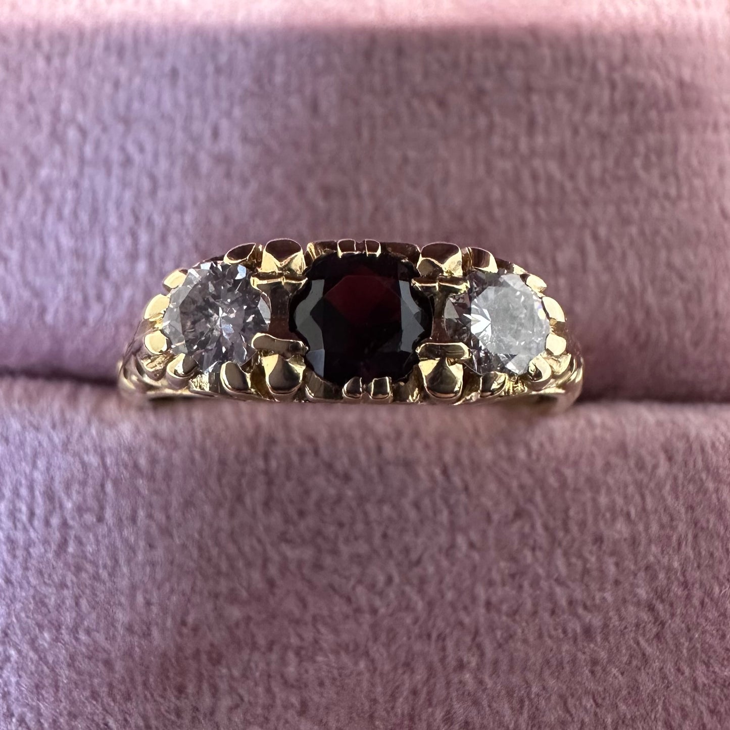 18ct Garnet and Diamond Ring