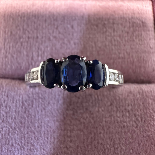 18ct Sapphire & Diamond Ring