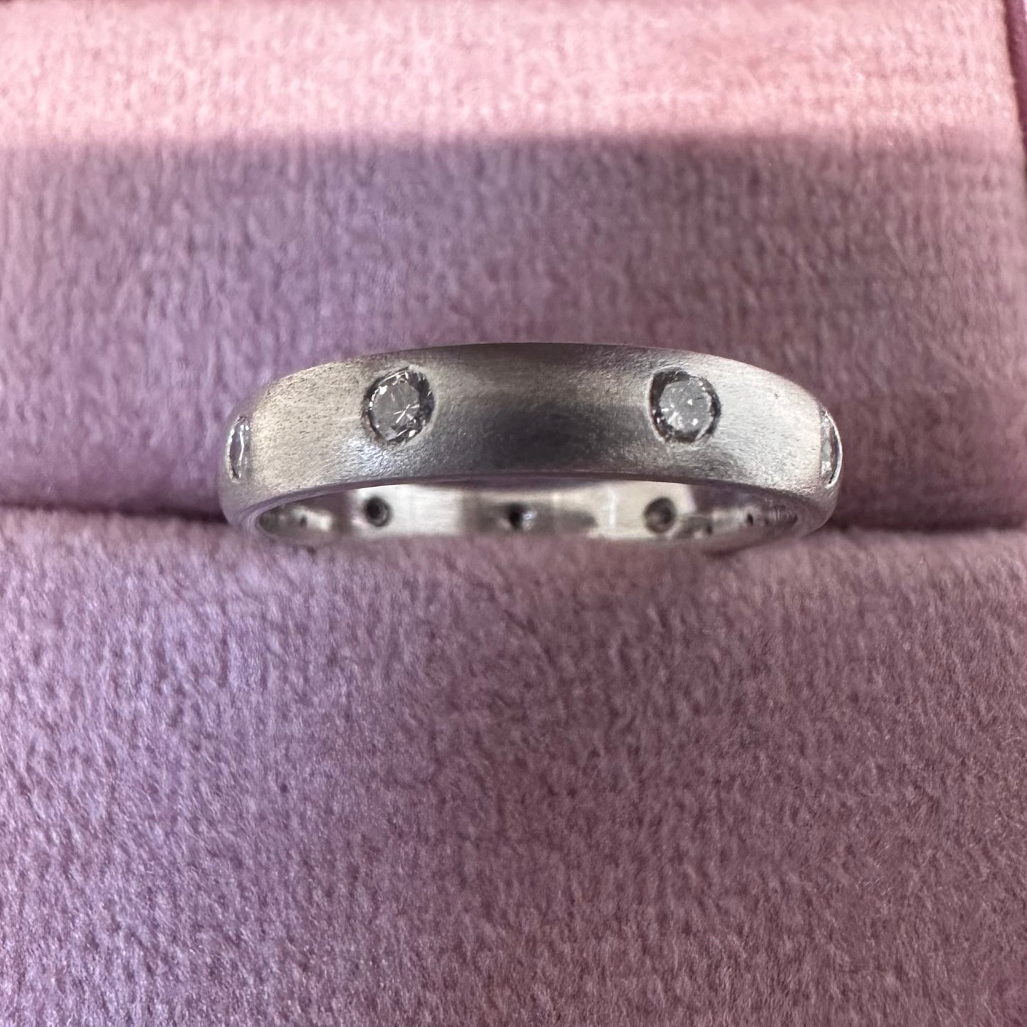 18ct Diamond Band