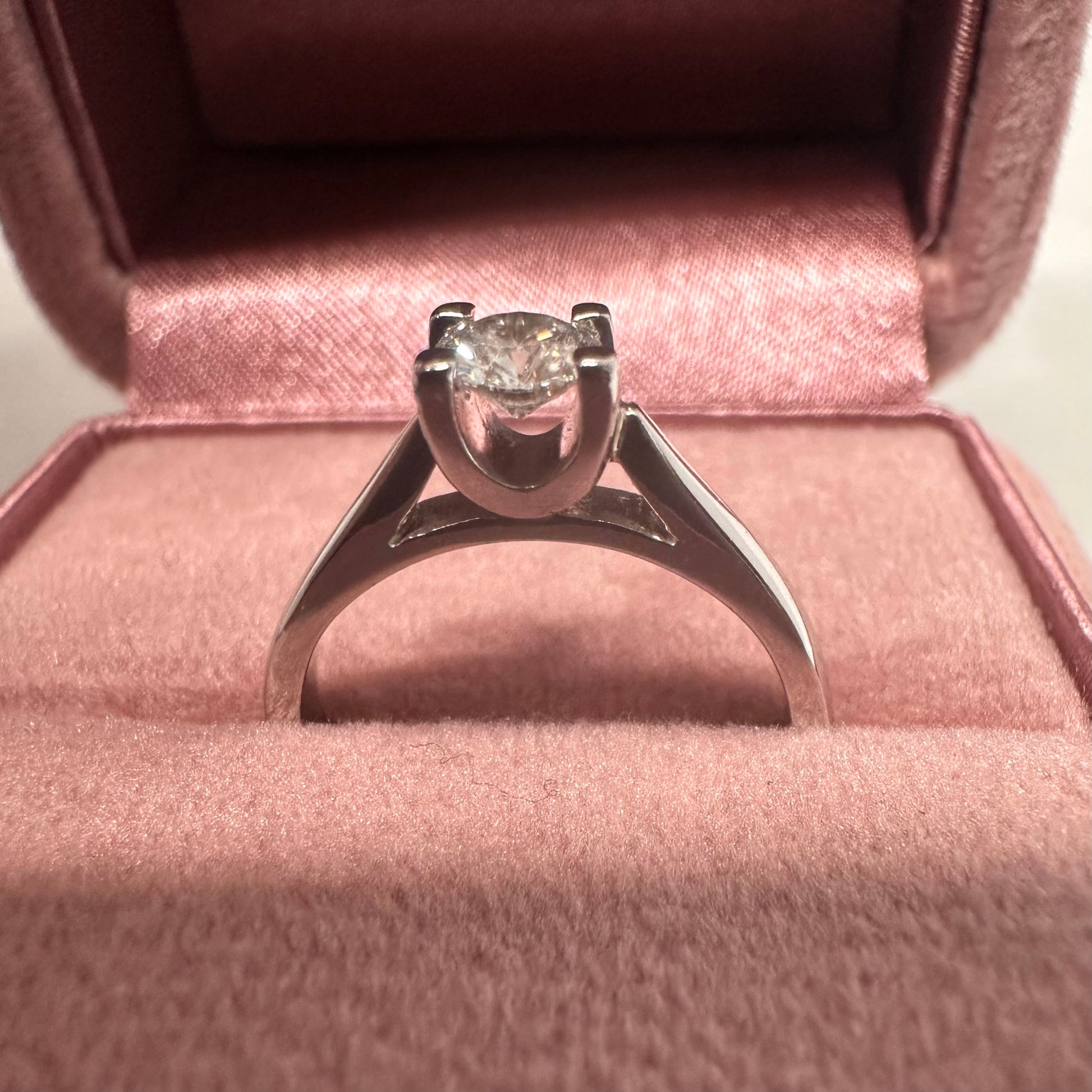 Platinum Diamond Ring - Lucy in the Sky
