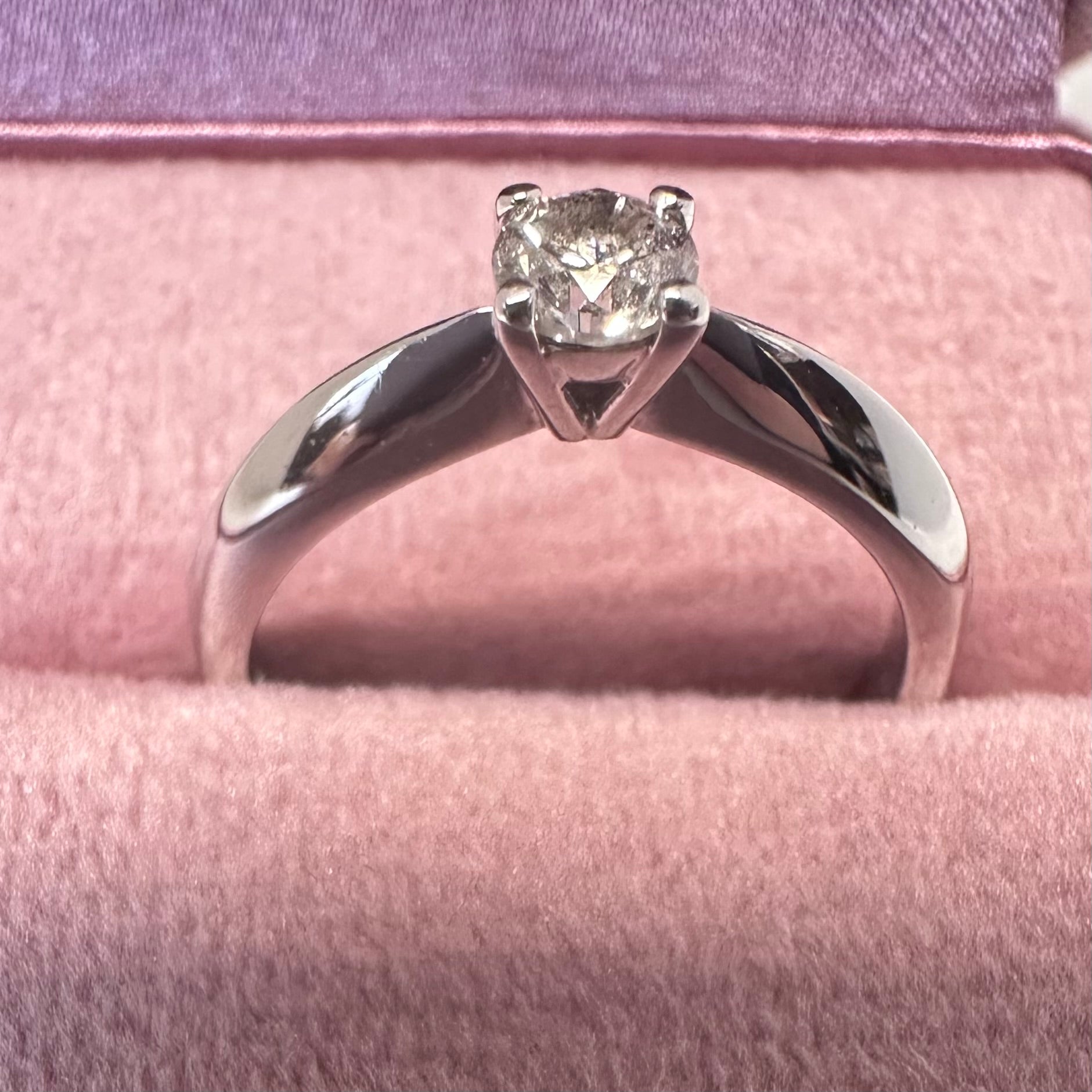18ct Diamond Ring - Lucy in the Sky