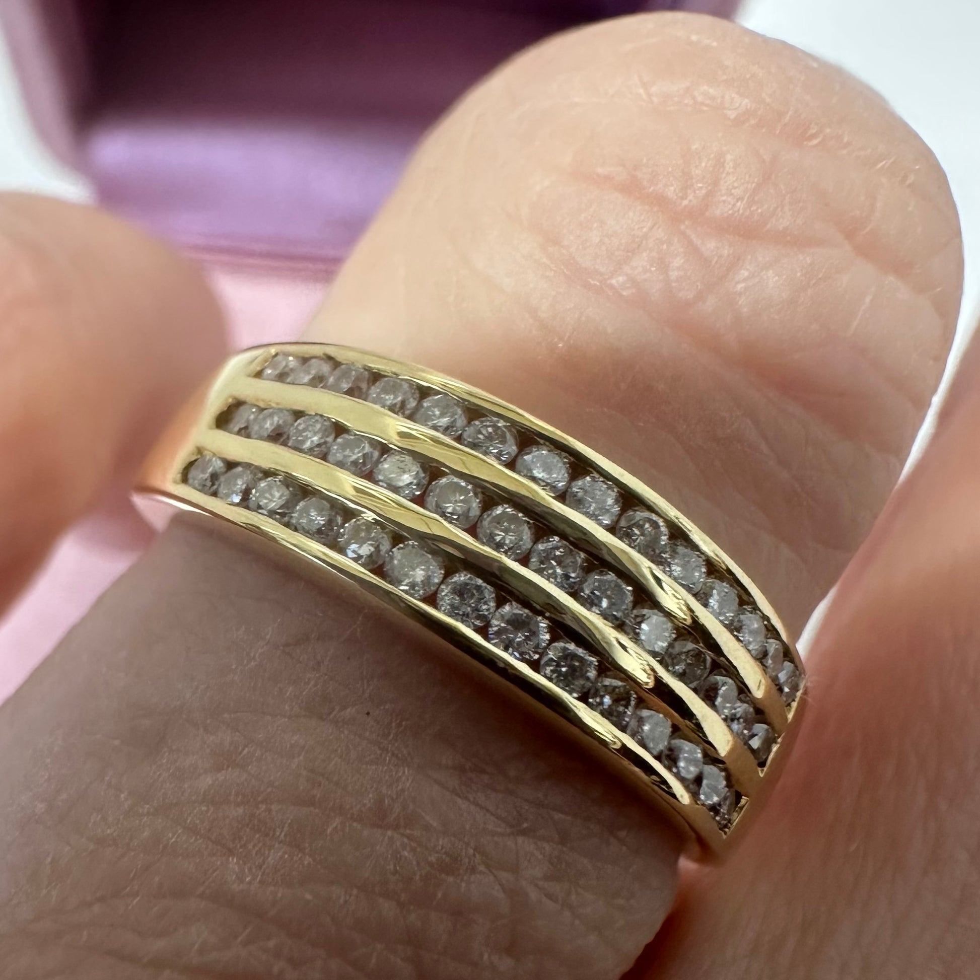 18ct Diamond Ring - Lucy in the Sky