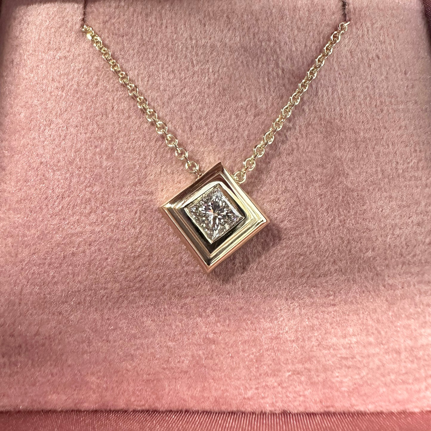 9ct Diamond Necklace
