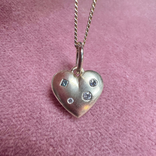 “Be loved” Necklace