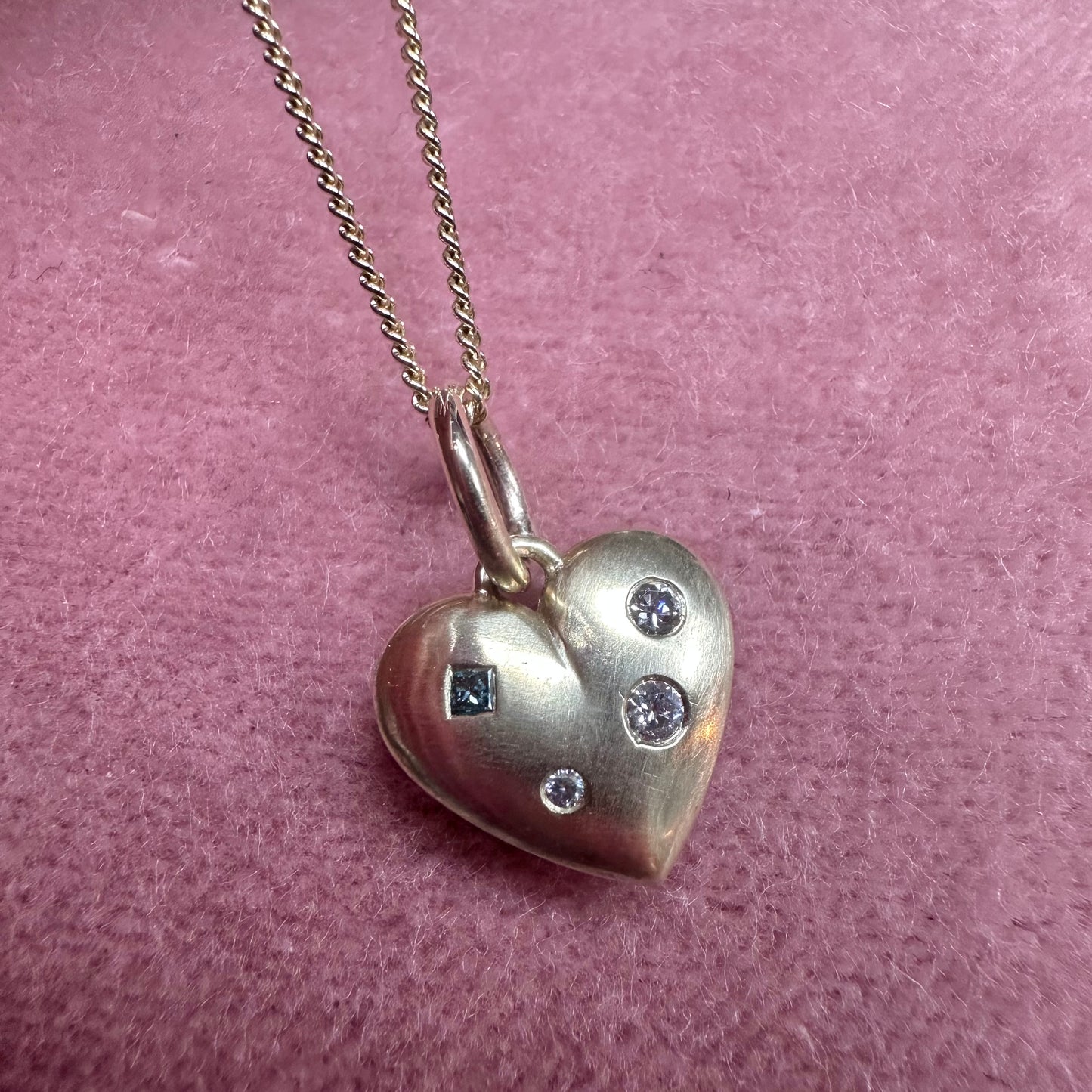 “Be loved” Necklace