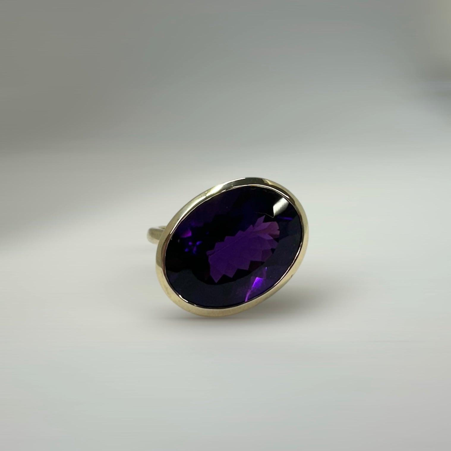Paloma Cocktail Ring - Lucy in the Sky