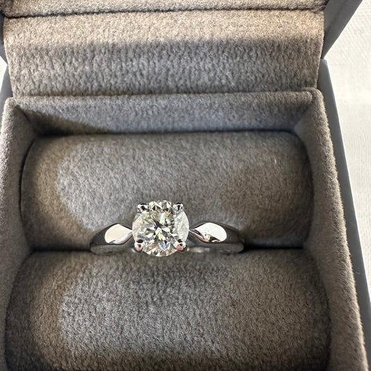 18ct Diamond solitaire