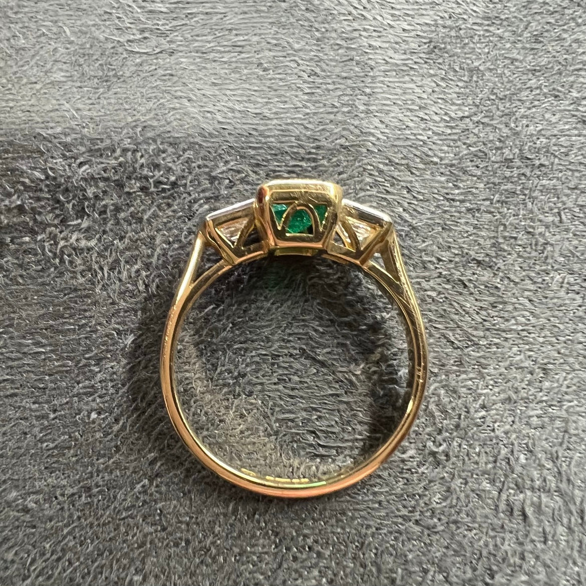 18ct Art Deco Emerald & Diamond Ring